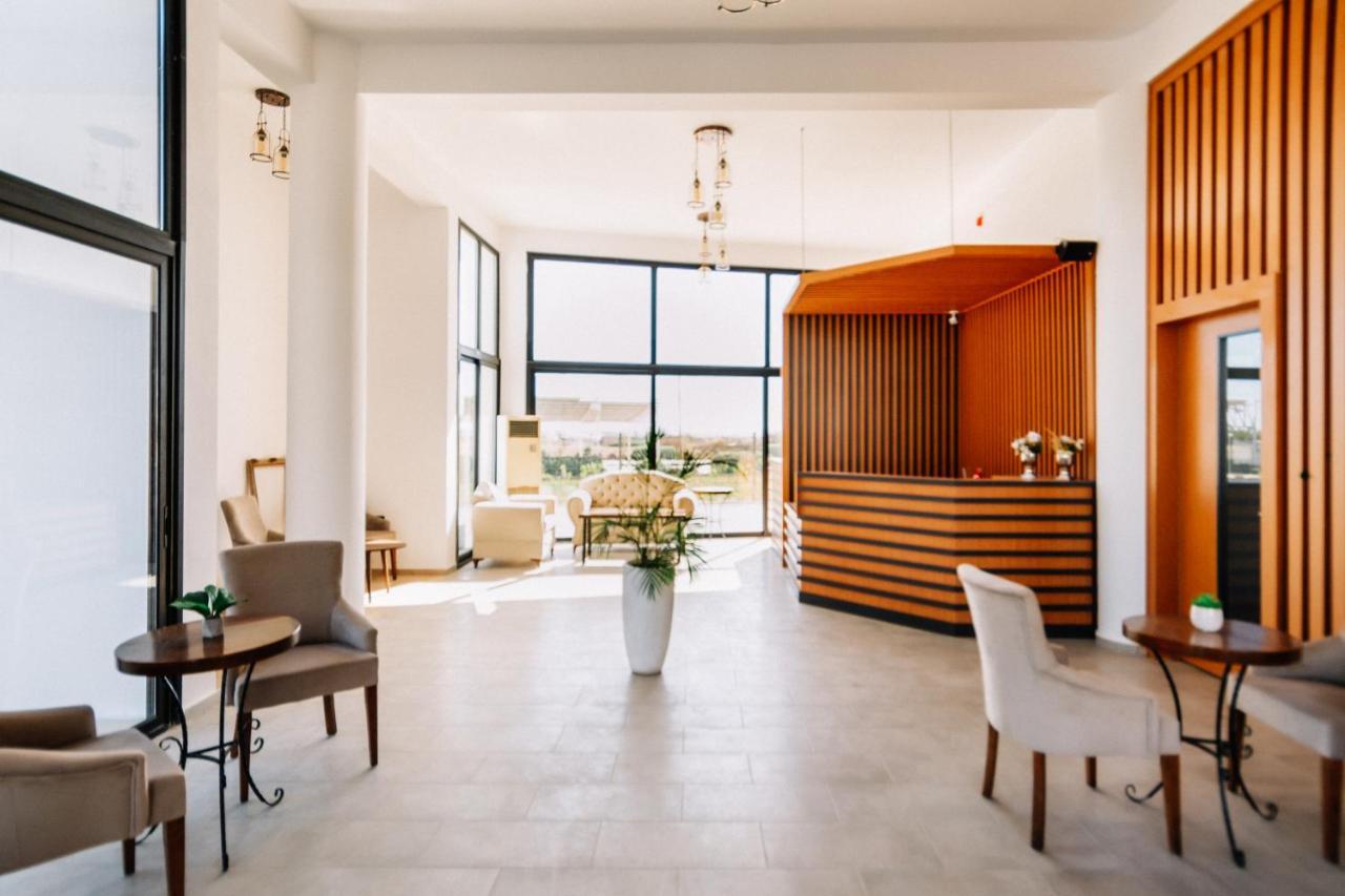 Cezar'S Airport Hotel 니코시아 외부 사진