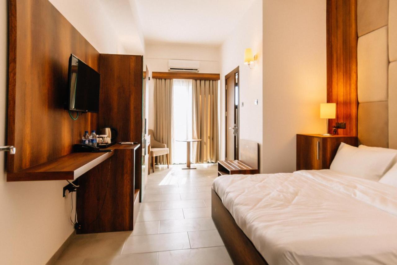 Cezar'S Airport Hotel 니코시아 외부 사진