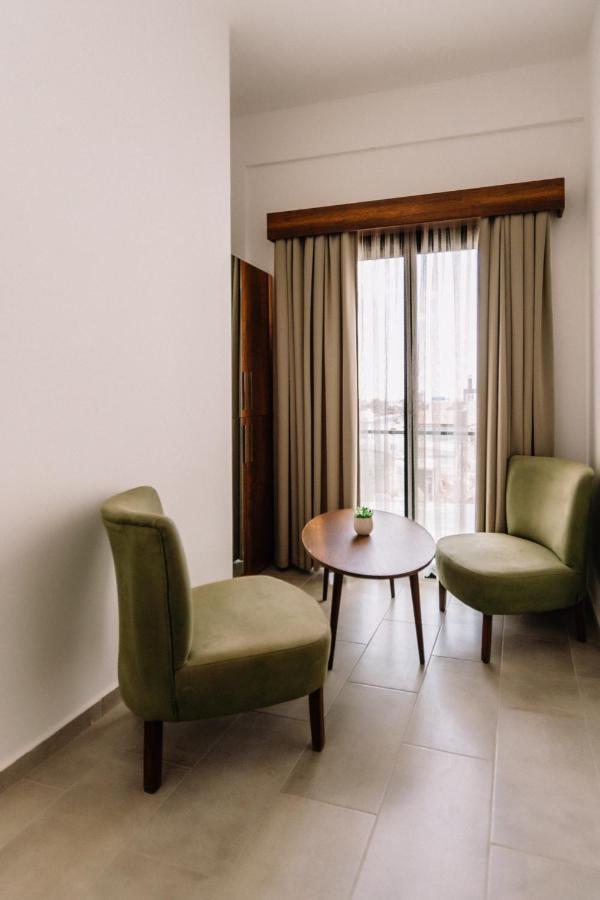 Cezar'S Airport Hotel 니코시아 외부 사진