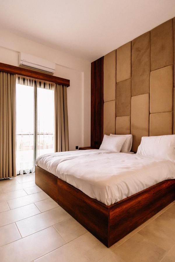 Cezar'S Airport Hotel 니코시아 외부 사진